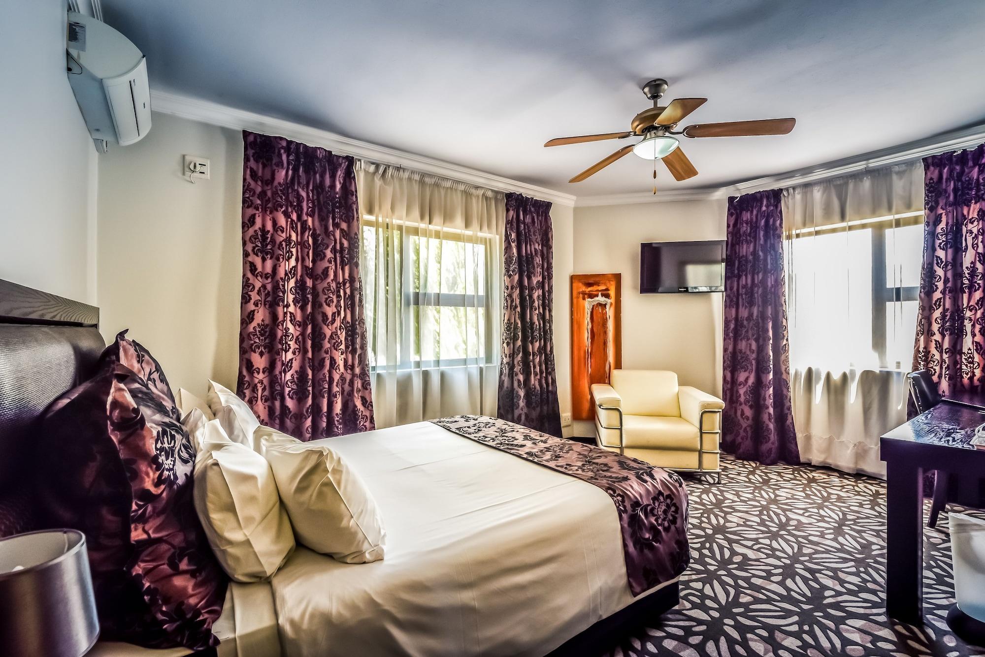 The Lakes Hotel & Conference Centre Benoni Bagian luar foto