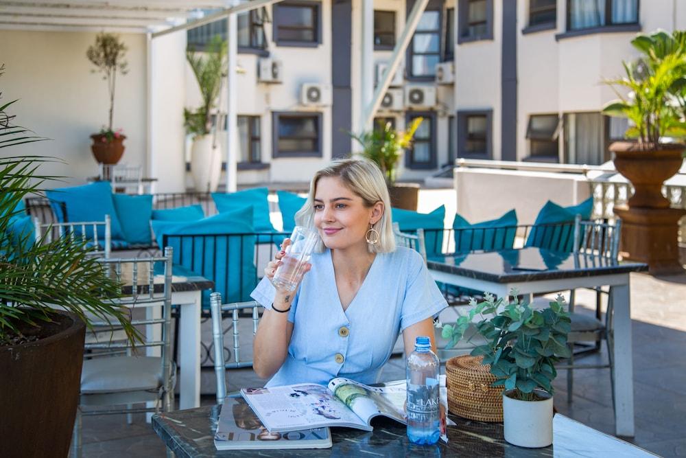 The Lakes Hotel & Conference Centre Benoni Bagian luar foto