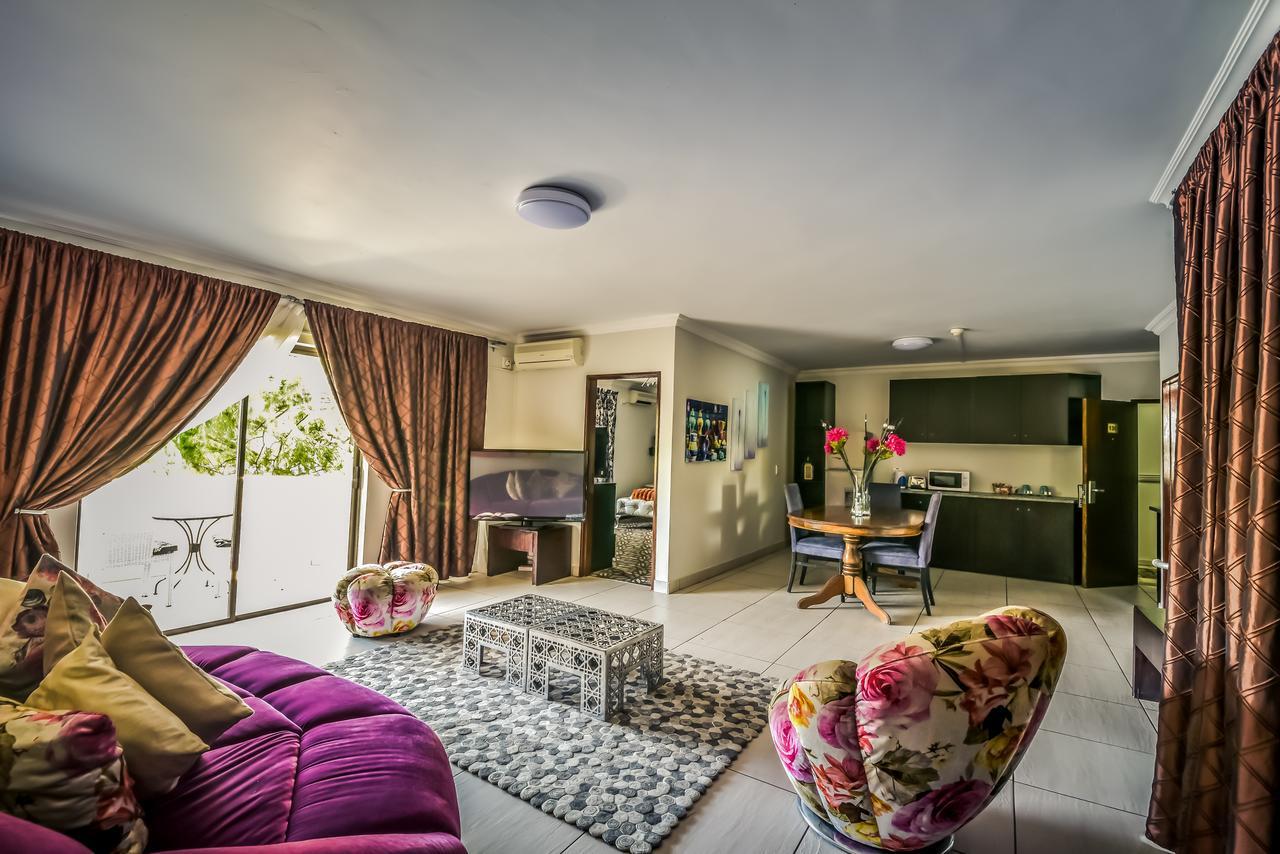 The Lakes Hotel & Conference Centre Benoni Bagian luar foto