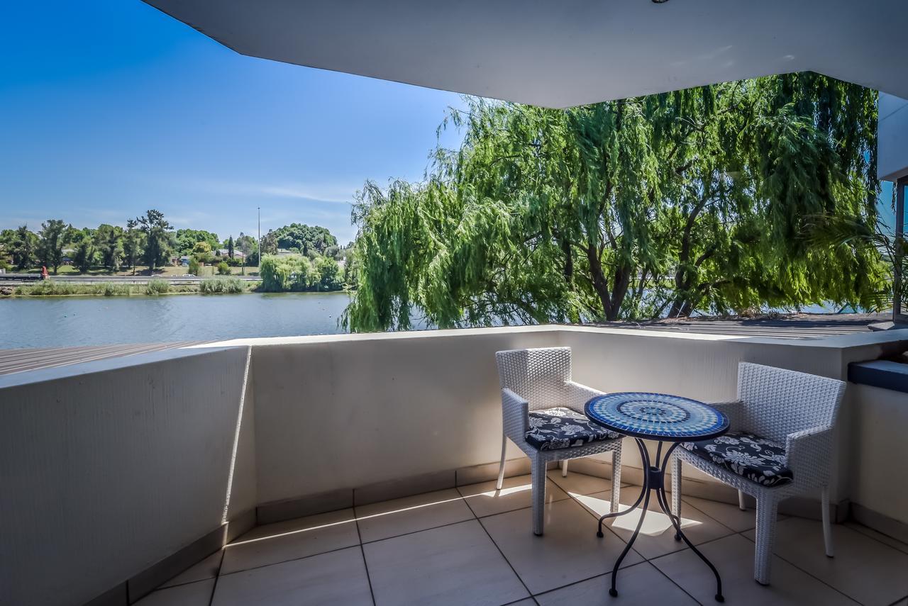 The Lakes Hotel & Conference Centre Benoni Bagian luar foto