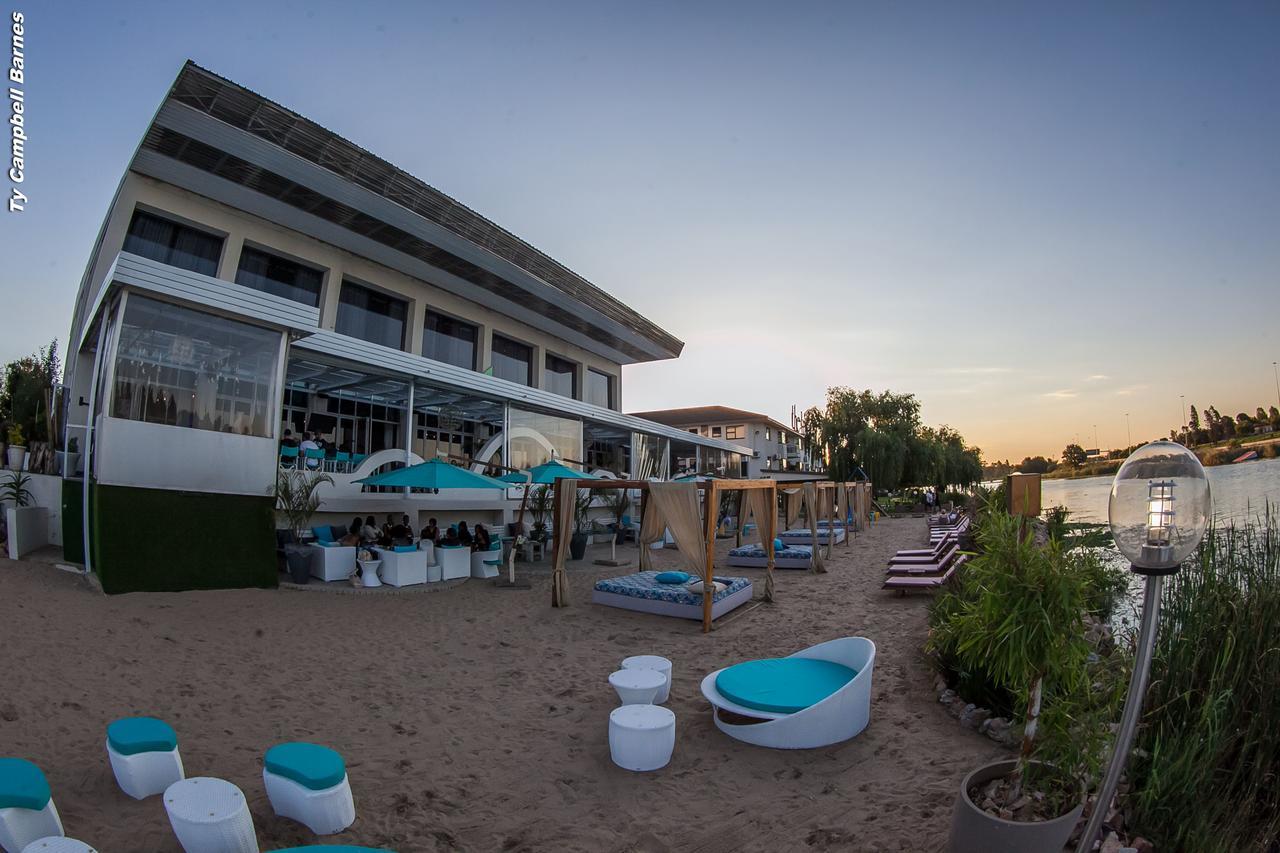 The Lakes Hotel & Conference Centre Benoni Bagian luar foto