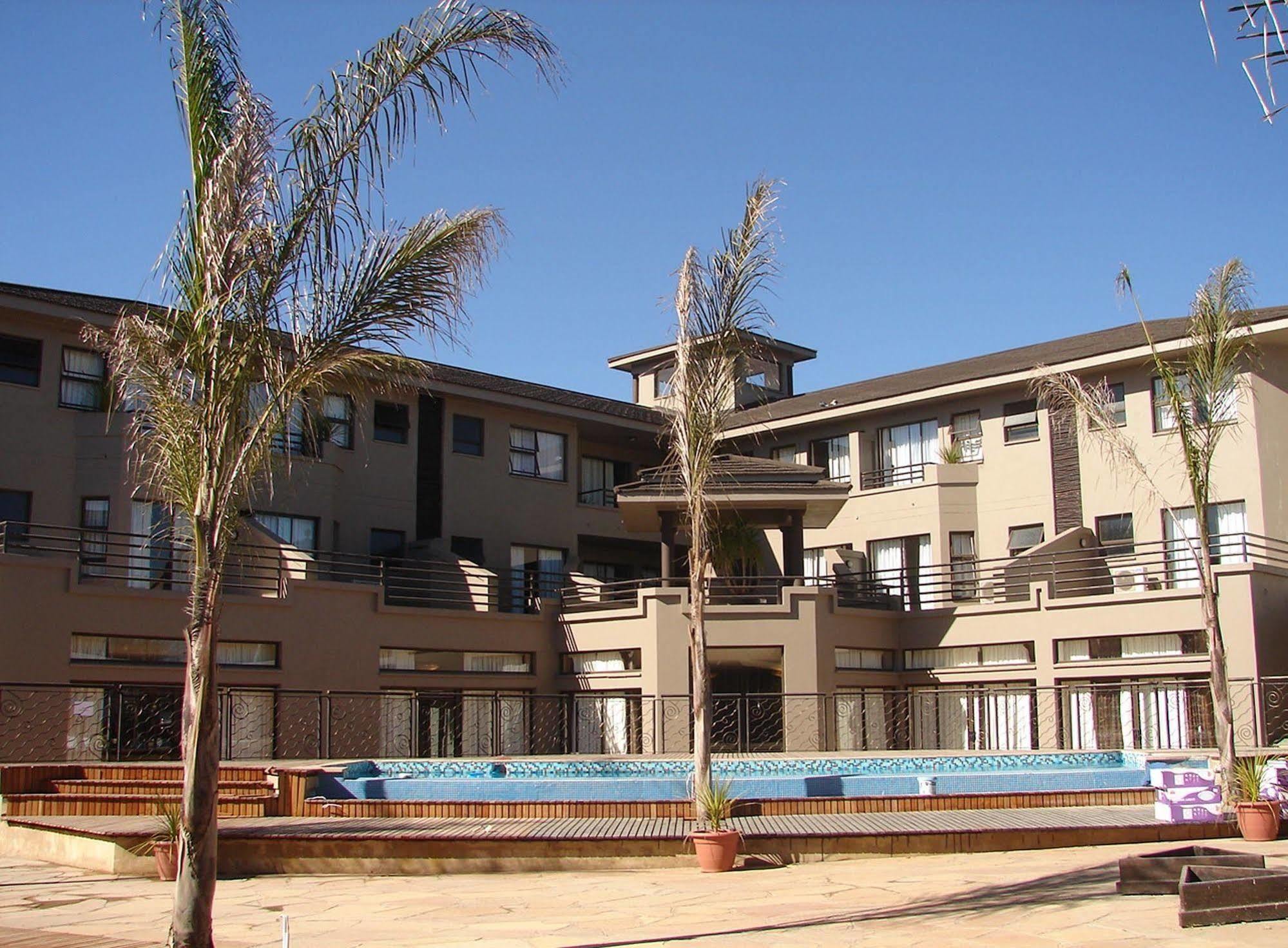The Lakes Hotel & Conference Centre Benoni Bagian luar foto