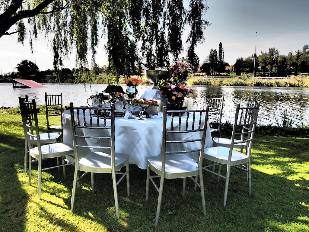 The Lakes Hotel & Conference Centre Benoni Bagian luar foto